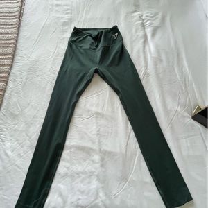 Gymshark women’s leggings Sz Medium